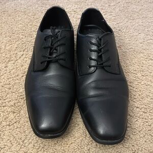 Men’s Calvin Klein Dress Shoes. Worn once size 10.5